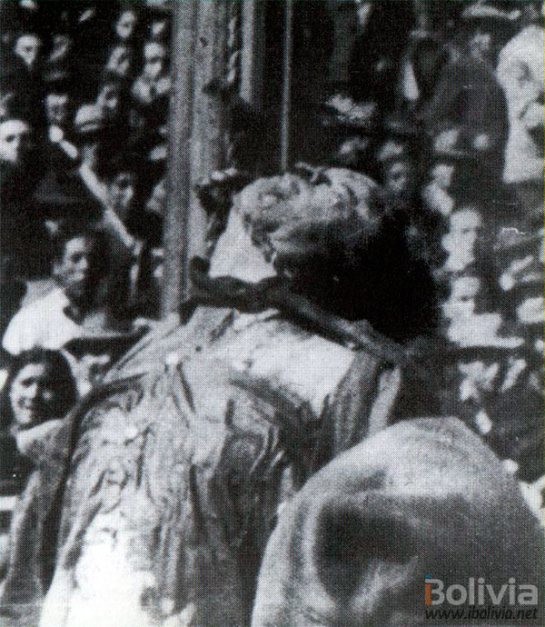 Hechos principales durante su gobierno - Político - muerte de Villarroel - Gobierno de Villarroel (1943 -1946) - hechos históricos - Historia de Bolivia - 050622